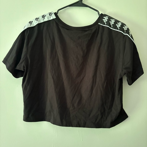 NWT Women’s Medium Black and White Crop Top and Legging Kappa Logo Set - Picture 9 of 16